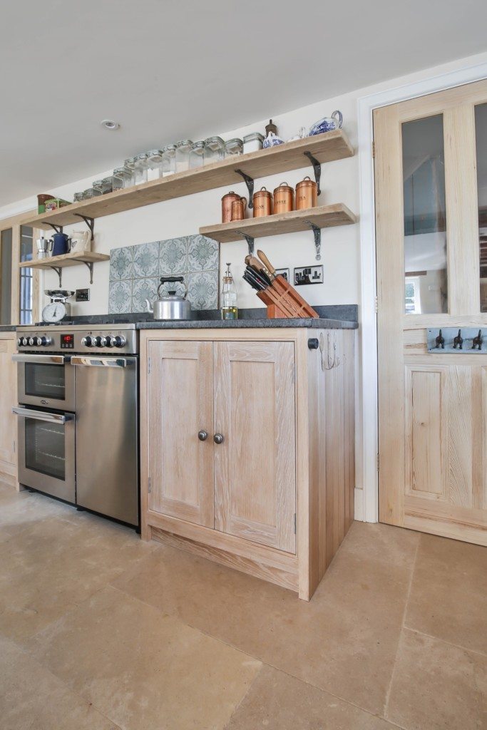 Bampton-Kitchen-76-683x1024-1